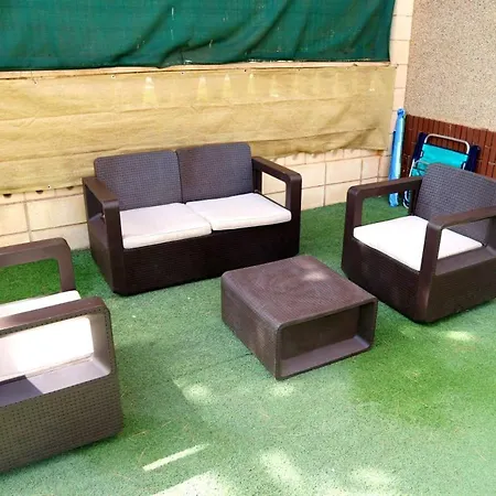 Familiar Playa San Juan Apartment
